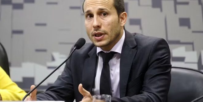 Número 2 da PF defende instituição e diz que verdade prevalecerá após afastamento de Andrei