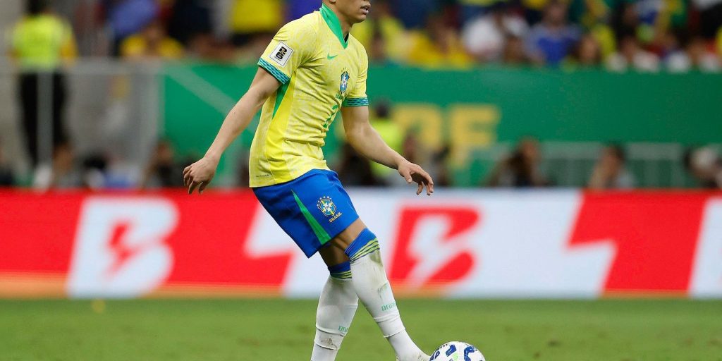 Vanderson substitui Wesley, cortado por lesão, na Seleção para amistosos na Ásia e Oceania