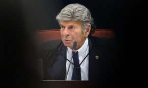 Fux dá 10 dias para Senado se manifestar sobre registros de entrada de Viviane Barci e Vorcaro