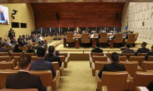 Plenário do STF decide se mantém julgamento sobre Moraes e analisa conduta de Mendonça