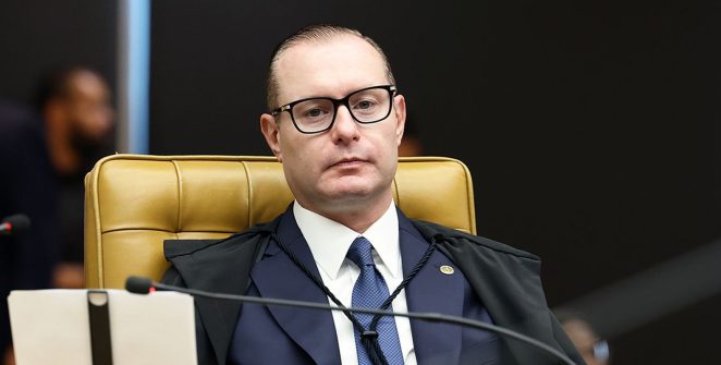 Zanin dá 48 horas para Anatel se manifestar sobre internet nas eleições