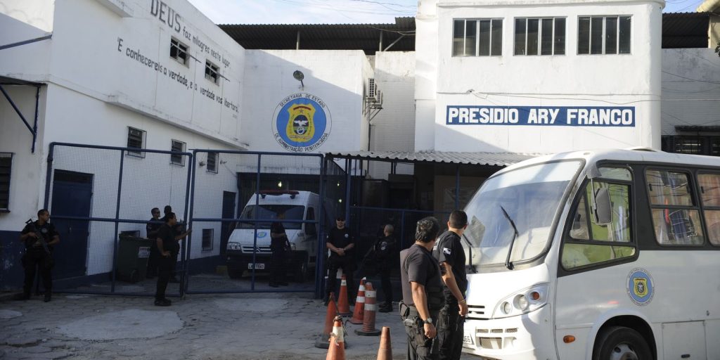 Famílias de presos arcam com R$ 4,33 bilhões por ano em custos do sistema carcerário
