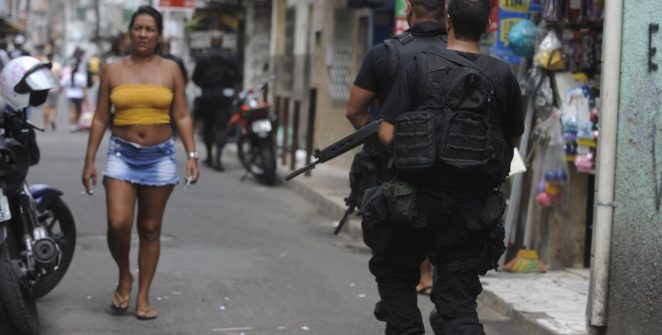Operação no Complexo da Maré termina com três mortos e 12 prisões