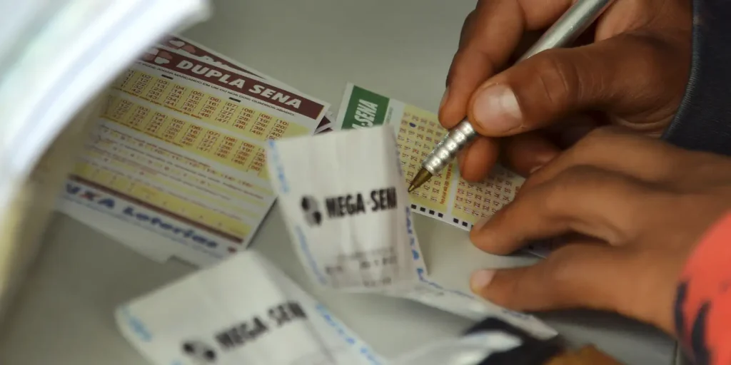Mega-Sena sorteia R$ 85 milhões neste domingo; apostas terminam às 22h de sábado