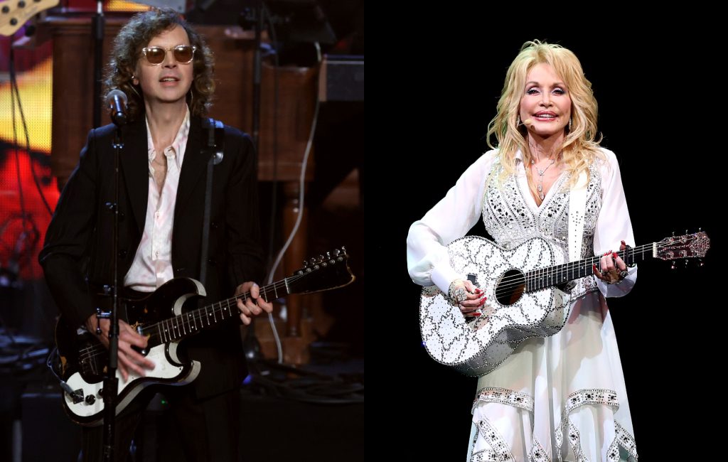 Beck relembra encontro com Dolly Parton na infância: não poderia ter sido mais gentil