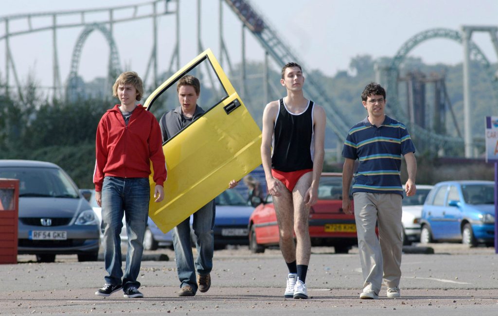James Buckley aparece em vídeo no set de The Inbetweeners 3 e sugere nova função de Jay