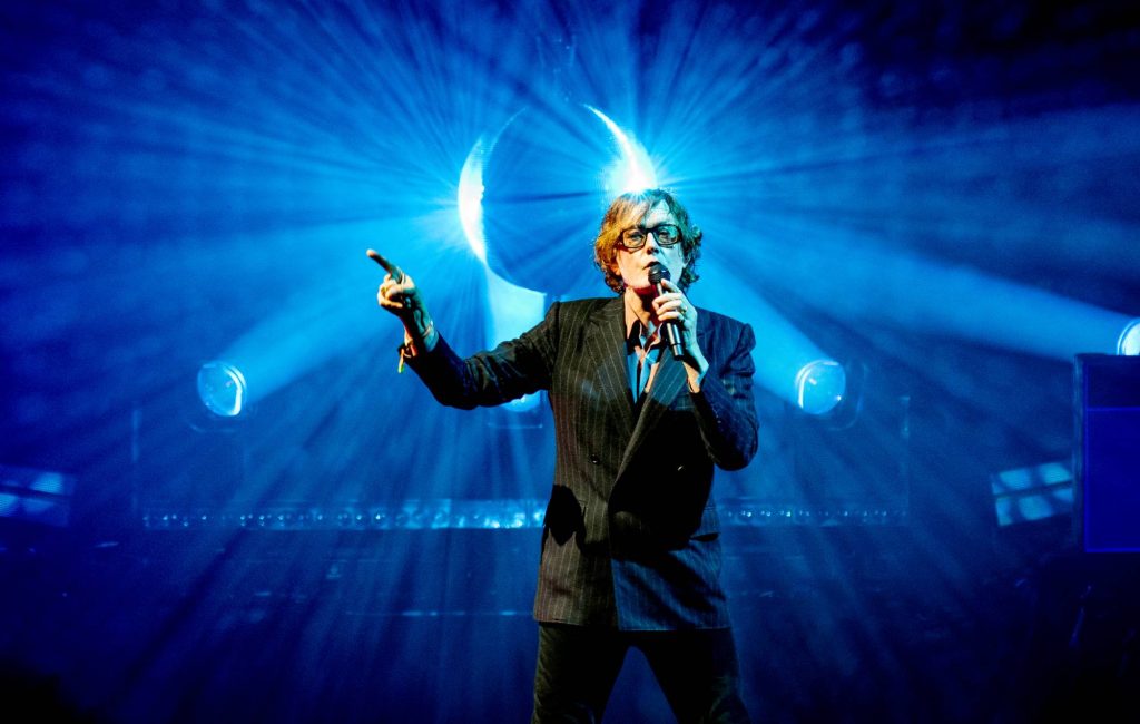 Pulp encerra turnê no End Of The Road com estreias ao vivo e raridades do catálogo