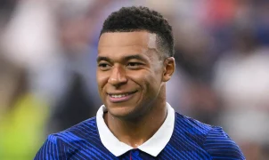 Mbappé diz que ficaria decepcionado se não vencer a Bola de Ouro de 2026