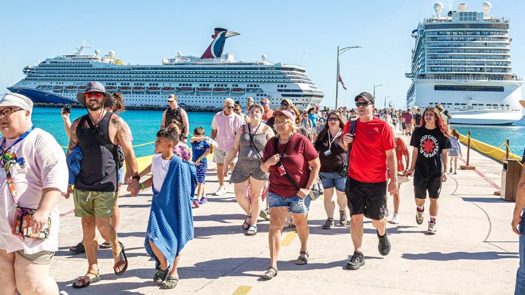 Icon of the Seas cancela parada em Costa Maya e passageiros recebem crédito a bordo