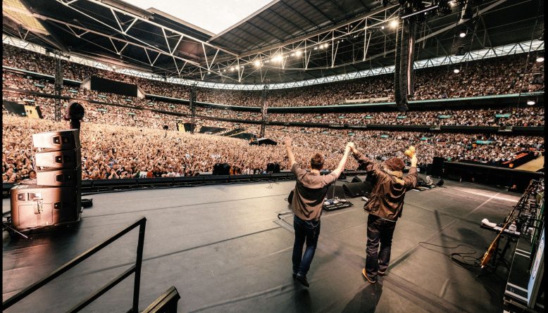 Fãs decifram pistas em novo teaser do Oasis e apontam possível show em Glasgow em 2027