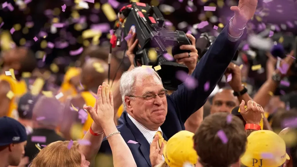 Phil Jackson ganhará estátua em frente à arena dos Lakers, anuncia equipe