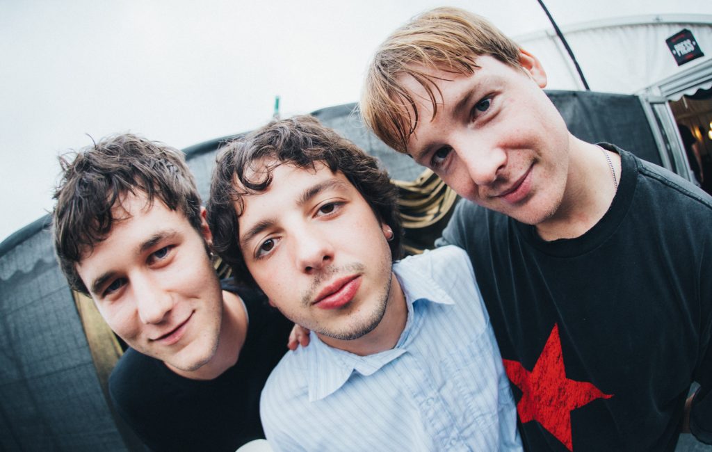 Radio Free Alice fala sobre apoio a Geese e estreia com álbum de amadurecimento