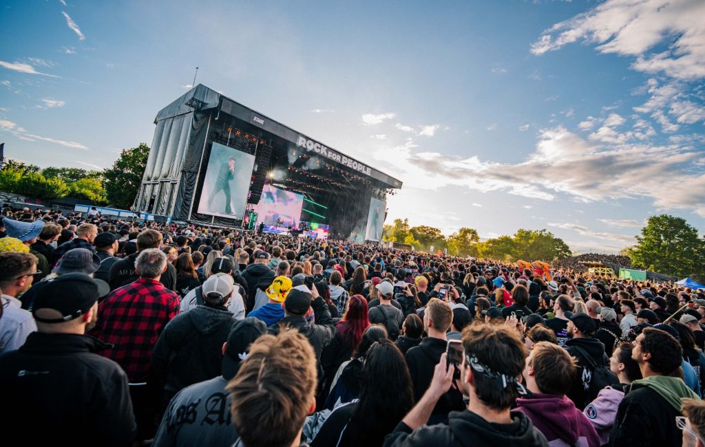 Rock For People 2027 anuncia Blink-182, Faith No More e Architects como atrações principais