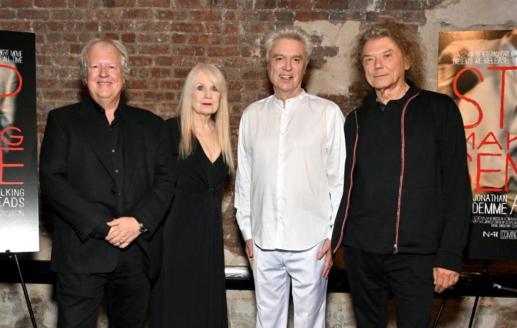 Talking Heads se reúnem para lançar canal na SiriusXM com conversa mediada por Este Haim