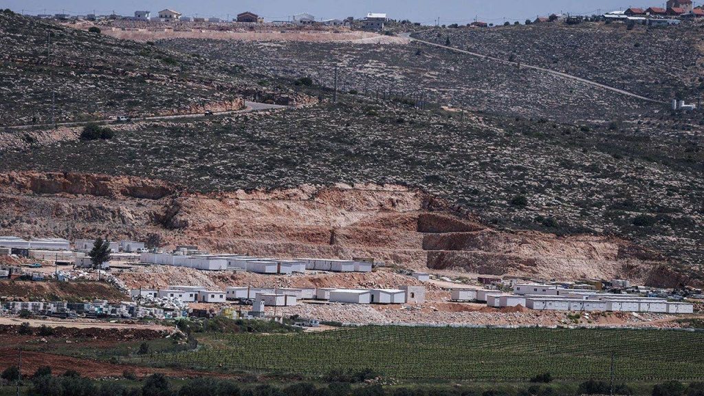 Noruega propõe criminalizar comércio com assentamentos israelenses na Cisjordânia; críticos apontam viés antijudeu