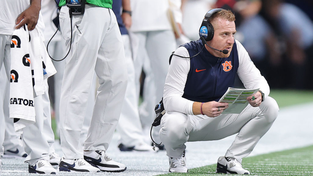 Torcedor do Auburn promete tatuagem do arquirrival e vira piada após derrota para o Florida