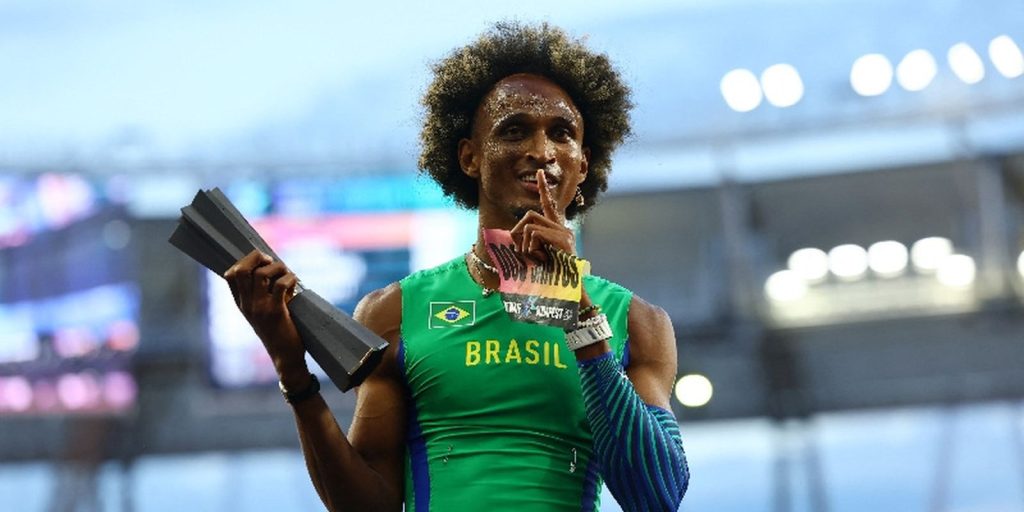 Alison dos Santos vence o Mundial Ultimate e fecha temporada invicto nos 400m com barreiras