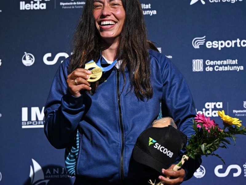 Ana Sátila vence o C1 em La Seul dUrgell e conquista primeira medalha da temporada