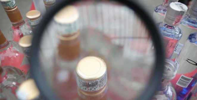 MPSP denuncia dois homens por vodca adulterada com metanol que cegou mulher em Guarulhos