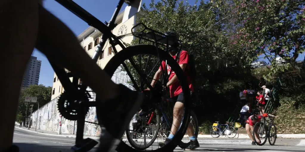 Rodas da Paz leva mobilidade ativa às ruas do DF na semana do Dia Mundial Sem Carro