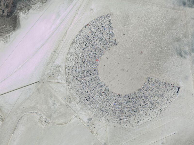 Terceira morte é registrada no Burning Man 2026; vítima é homem de 60 anos