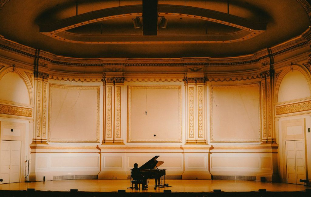 Filme de Cameron Winter no Carnegie Hall, dirigido por Paul Thomas Anderson, ganha data de estreia e distribuição global