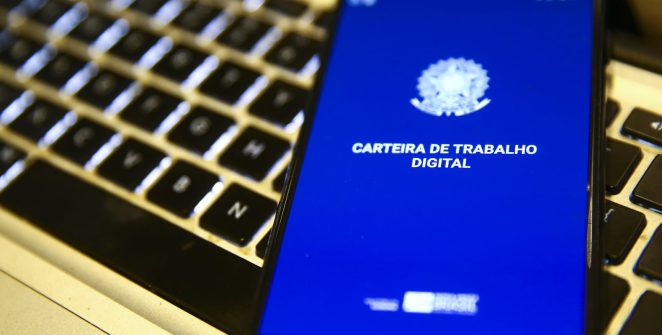 Desemprego recua a 5,3% e Brasil alcança recorde de trabalhadores ocupados
