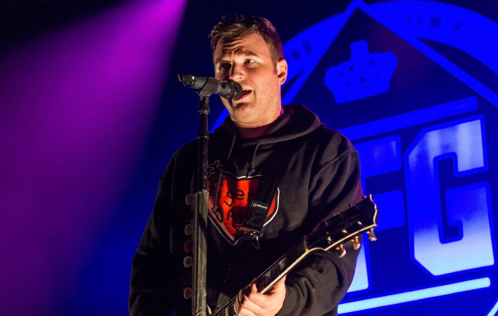 Chad Gilbert, guitarrista fundador do New Found Glory, morre aos 45 anos