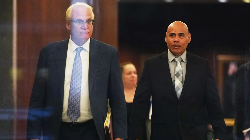 Agente da ICE se declara inocente de mentir ao FBI sobre tiroteio em Minneapolis