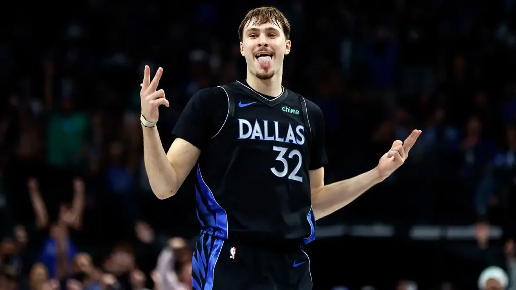 Carta rookie de Cooper Flagg é vendida por US$ 8,04 milhões e vira a mais cara da história da NBA