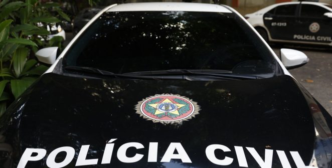 Operação no Rio mira grupo suspeito de vender abortivos pela internet