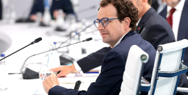Anthropic CEO Dario Amodei calls to slow AI arms race as critics push back