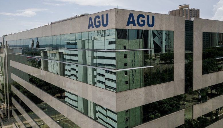 AGU recorre ao STF para reverter afastamento do diretor-geral da PF