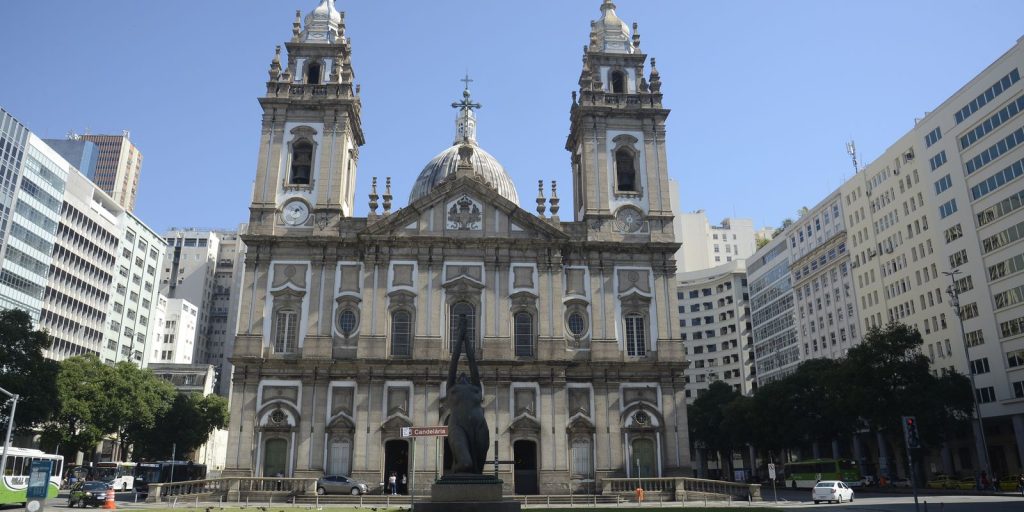 Candelária celebra 215 anos da primeira missa com seminário e concerto gratuito no Rio