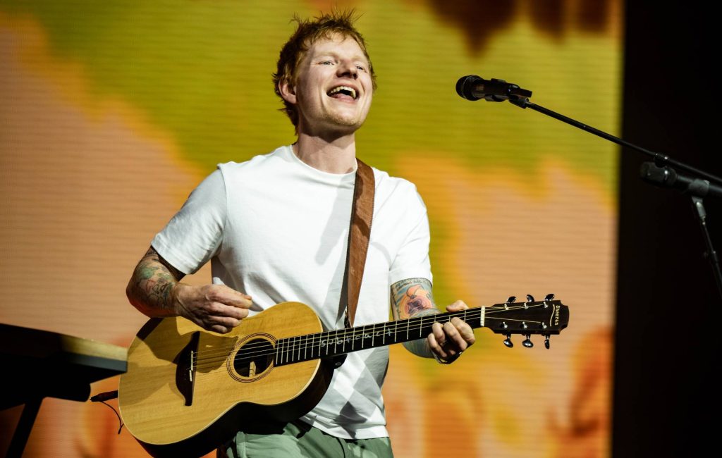 Ed Sheeran tem shows cancelados em Gillette Stadium por alerta de tempestade severa