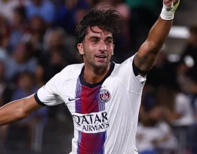 Ferran Torres celebra saída do Barcelona para o PSG como passo à frente antes de reencontro na Champions