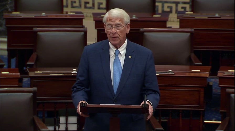 Top Republican rails against Trump