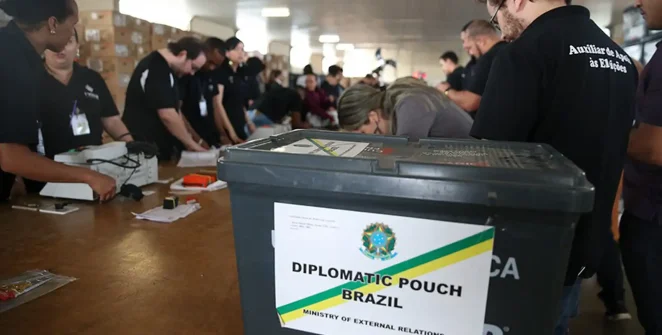 Eleições 2026: 918,8 mil brasileiros no exterior estão aptos a votar