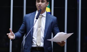 TSE determina que Nikolas Ferreira apague postagem sobre fala de Lula a respeito de exames preventivos