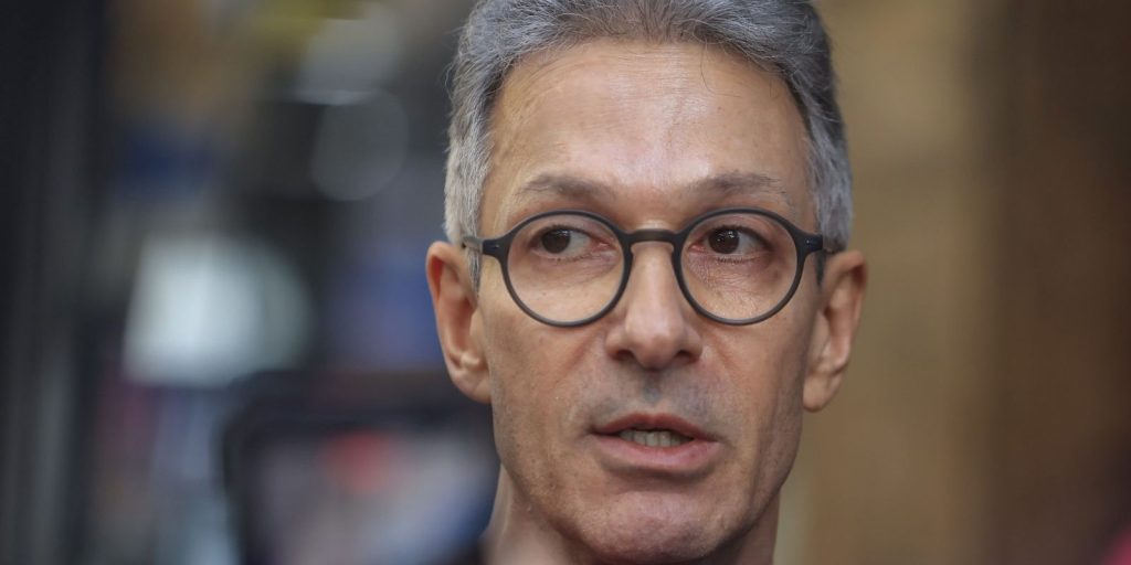 Zema propõe sair do Brics, limitar STF e criar regime alternativo à CLT