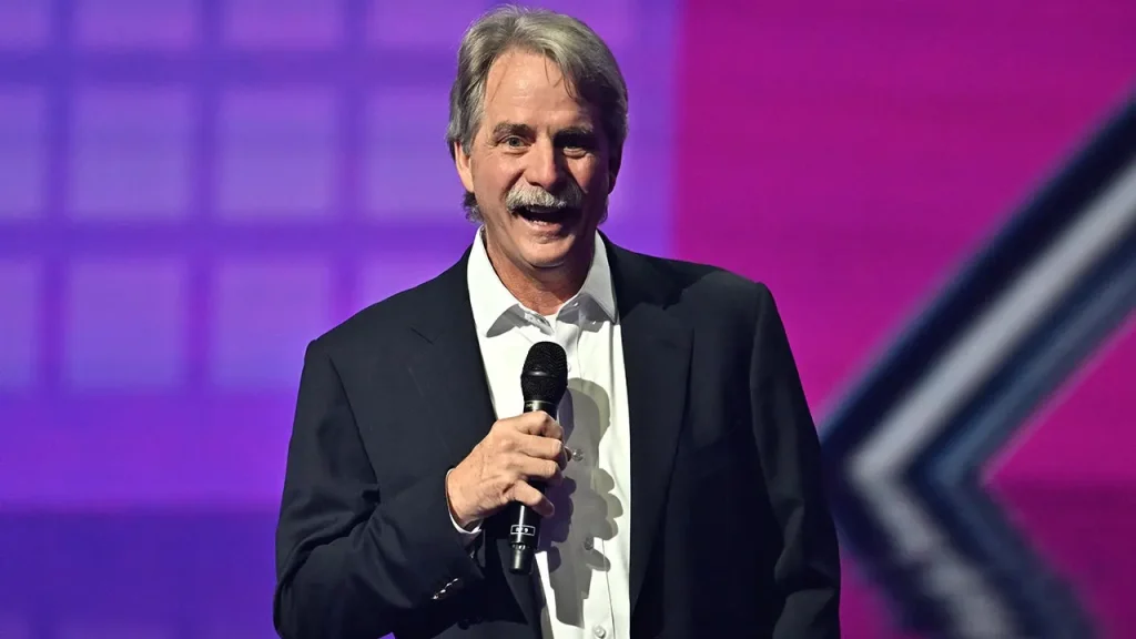 Jeff Foxworthy anuncia retorno das piadas de redneck em novo especial de comédia