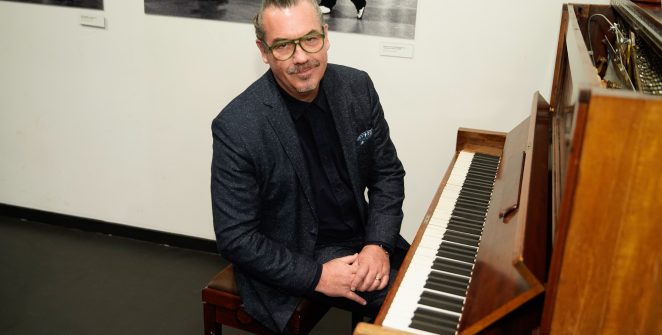 Duncan Sheik, compositor de Spring Awakening, morre aos 56 anos