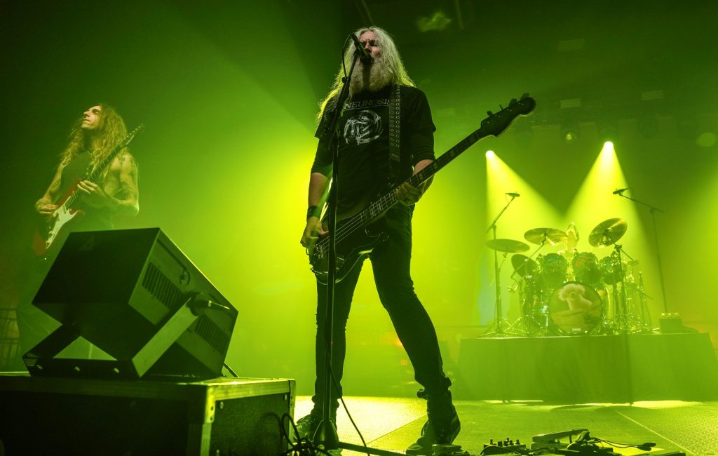 Mastodon diz que disco novo nasceu da dor pela perda de Brent Hinds, alvo de processo de espólio