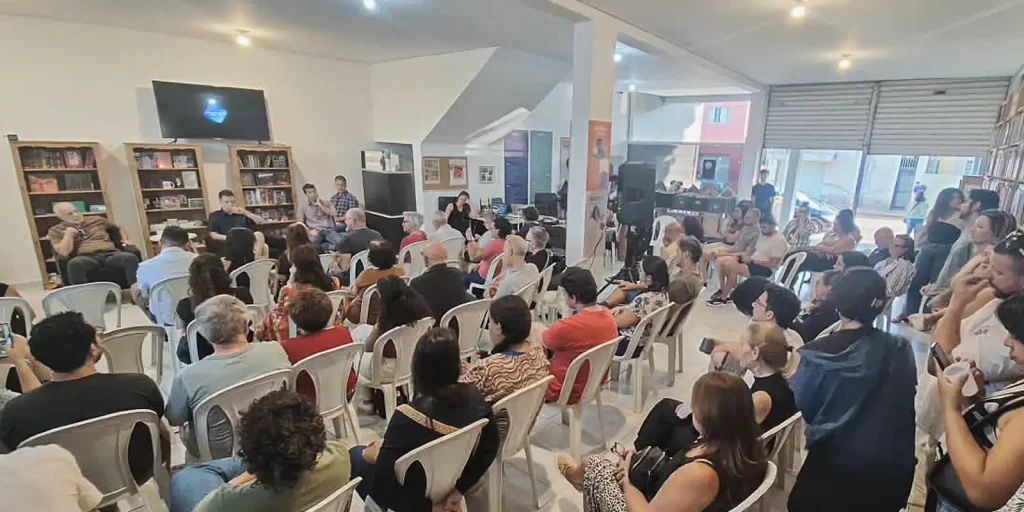 Casa do Leitor leva programação cultural a Bom Jesus dos Perdões e amplia debate público
