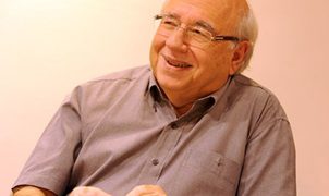 Exposição em São Paulo reúne 300 itens e revela o processo criativo de Luis Fernando Veríssimo