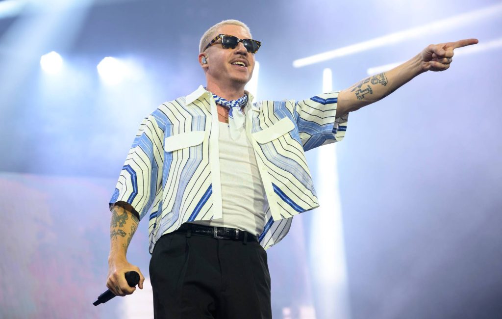 Macklemore anuncia turnê Free Palestine no Reino Unido e Europa após ser retirado de shows de Ed Sheeran
