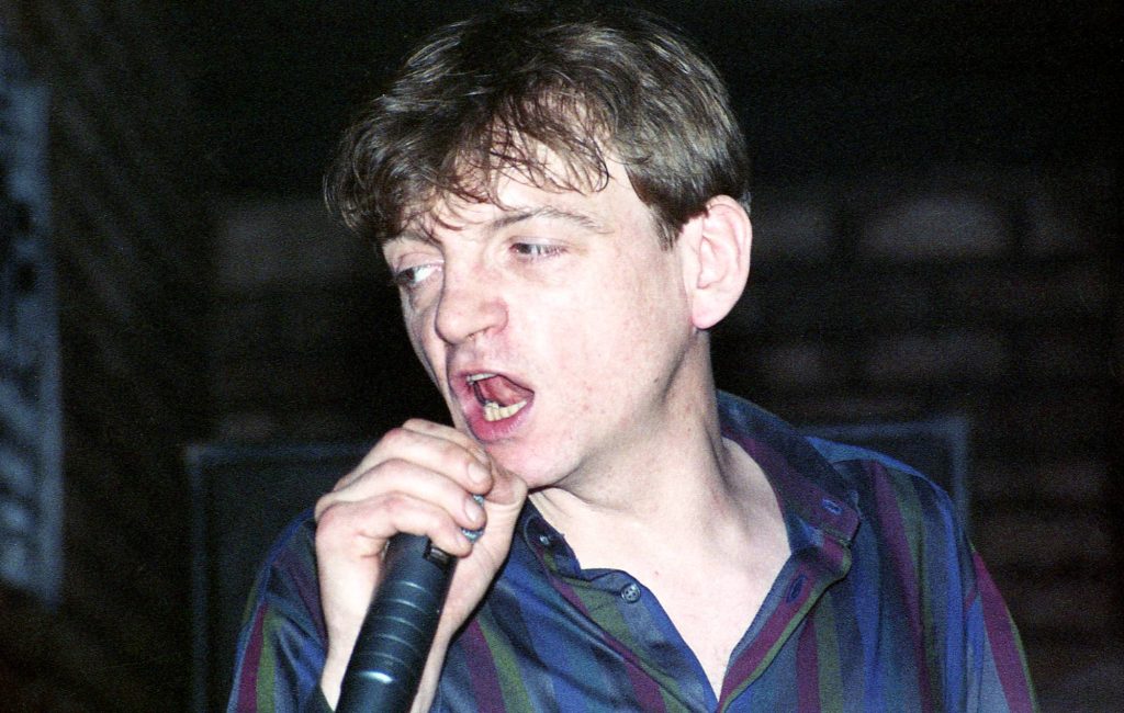 Noiva de Mark E Smith critica álbum póstumo do The Fall: antiético