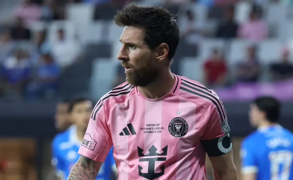 Messi conquista Campeones Cup pelo Inter Miami e tem recepção fria de comissário da MLS