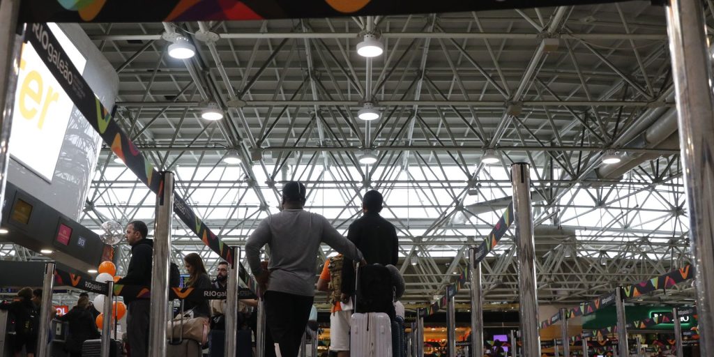 Anac passa a punir passageiros indisciplinados com multa e suspensão de embarque