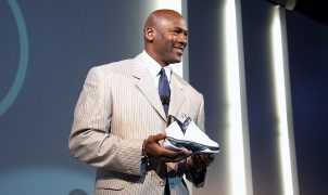 Nike forgot that Republicans buy sneakers, too, and now it’s getting booted from the S&P 100